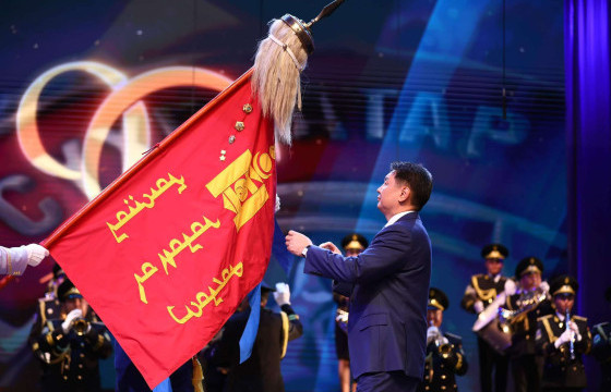 Дотоодын их сургуулийг Сүхбаатарын одонгоор шагналаа