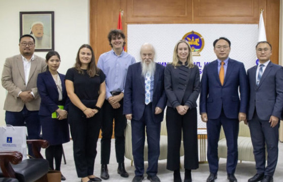 Хиймэл оюун ухааны хууль эрх зүй, зохицуулалтын орчныг бий болгоход Их Британи Улстай хамтарна