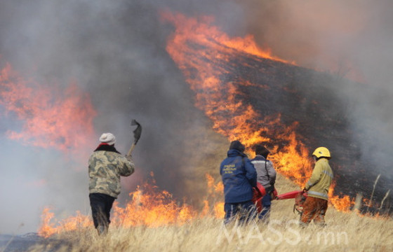 Эмч Д.Жавхлан: Баяндунгийн түймэрт түлэгдсэн малчин эрэгтэйг аймгийн эмнэлэг рүү шилжүүлсэн 