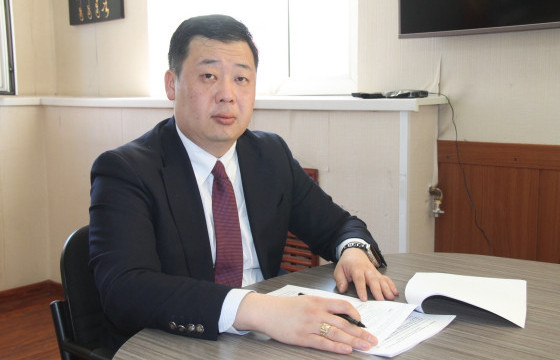 Э.ОДБАЯР: Цахим сүлжээнд тарсан зургийг эхнэр бид хоёрын 2017 онд авахуулсан