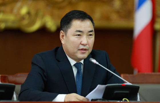 Б.ПҮРЭВДОРЖ: 