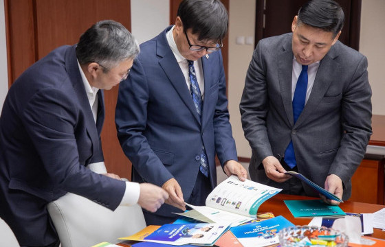 Сурах бичгийг улирлаар нь гаргаж, дасгал ажлын дэвтэр хэрэглүүлнэ