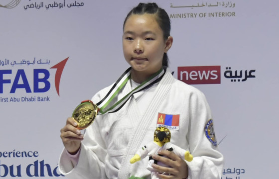 Л.Ундрал жюү жицүгийн өсвөр үеийн  дэлхийн аварга боллоо