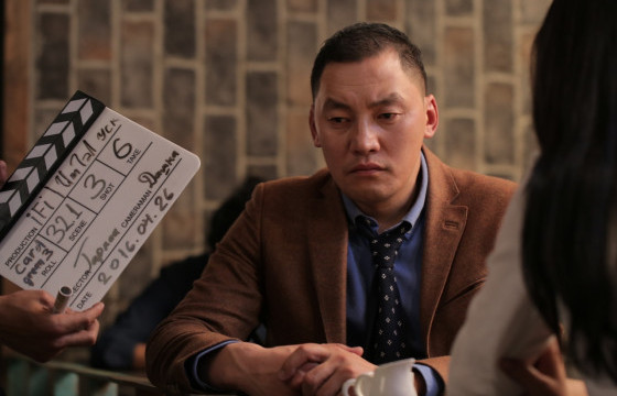 Жүжигчин Б.Амарсайханыг хүүхдүүд зодсон хэрэгт шалгаж эхэлжээ