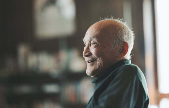 ТАНИКАВА ШҮНТАРО: ҮНЭНДЭЭ ЯРУУ НАЙРАГЧ БОЛОХ ХҮСЭЛГҮЙ БАЙСАН. ГЭХДЭЭ ШҮЛЭГ БИЧИЖ АМЬДАРСАН 70 ЖИЛДЭЭ ХАРАМСАХГҮЙ