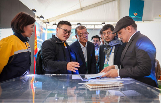 “ЭРДЭНЭС ТАВАНТОЛГОЙ” ХК “MINING WEEK&MINEPRO-2024” ОЛОН УЛСЫН ЧУУЛГА УУЛЗАЛТ, ҮЗЭСГЭЛЭНД ОРОЛЦОЖ БАЙНА