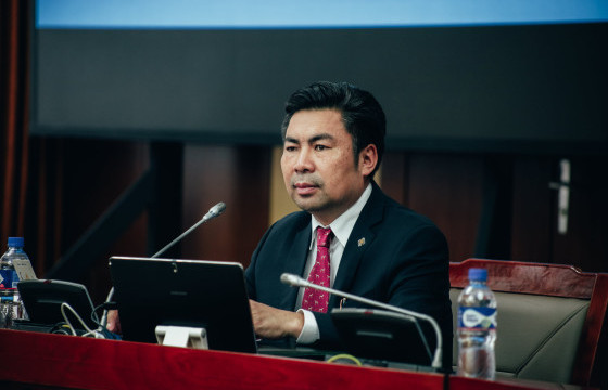 Н.НАРАНБААТАР: УИХ төсвөө батлахгүй бол аймаг, нийслэл, сум, дүүргийн ИТХ тарах болчихоод байна