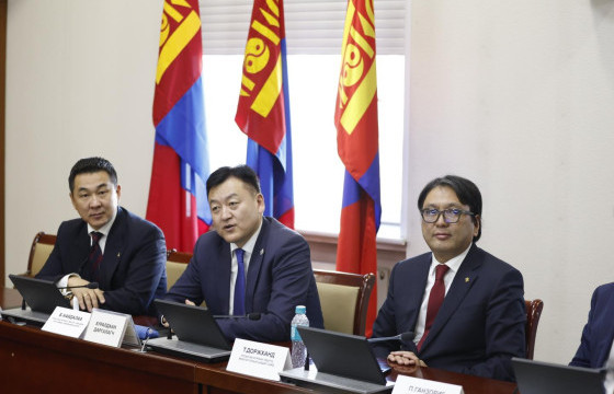 УИХ дахь ХҮН намын зөвлөл хуралдав