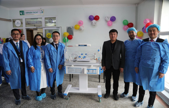 ХХБ ОРХОН АЙМАГ ДАХЬ БҮСИЙН ОНОШИЛГОО ЭМЧИЛГЭЭНИЙ ТӨВД НЯРАЙН ШАРЛАГЫН АППАРАТ БЭЛЭГЛЭЛЭЭ