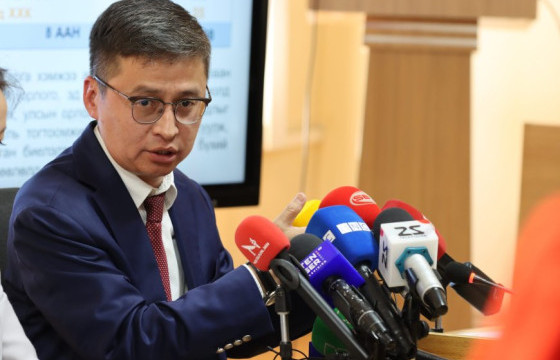 Б.БААСАНДОРЖ: 76 гишүүнтэй өмнөх парламентаас 30 орчим нь өргөдөл өгч, тэтгэмж авсан