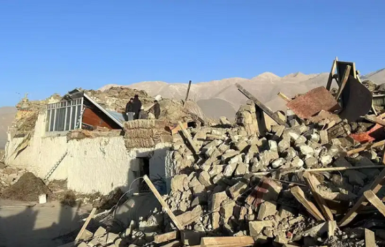 Төвөдөд 6.8 магнитудын хүчтэй газар хөдөлж, 53 хүн амиа алджээ