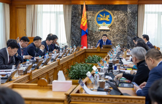 Нийслэл Улаанбаатар хотын агаар, орчны бохирдлыг бууруулах арга хэмжээний тухай хуулийн төслийг хэлэлцэнэ