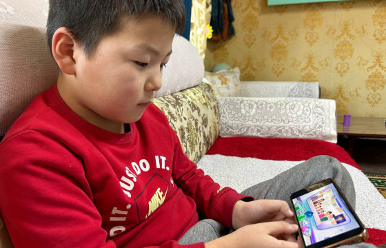 Эцэг эхийн төлөөлөл Б.Пүрэвсүрэн: Хүүхэд хичээлээсээ мэдлэгээс гадна соёлд суралцаж байна