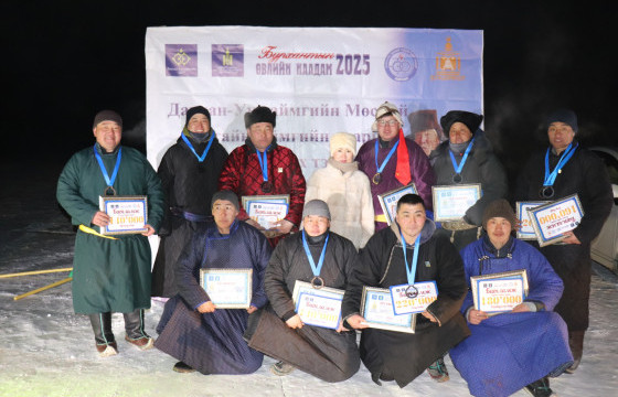 Дархан-Уул аймгийн мөсөн шагайн тэмцээний аваргууд тодорлоо