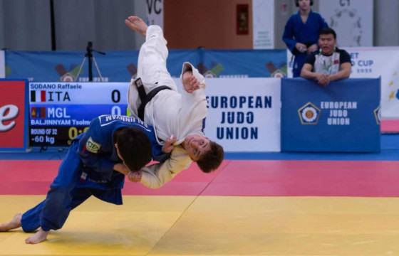 Италийн тэмцээнээс Н.Тэгш-Очир алт, Б.Цолмон-Од хүрэл медаль хүртжээ