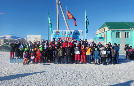 “Мөнгөн өвөл” өсвөрийн цаначдын тэмцээн болжээ
