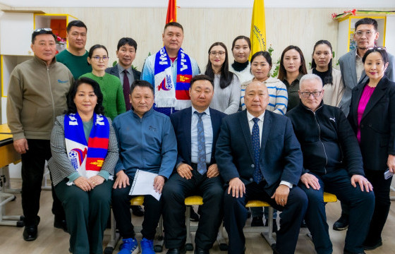 ХӨЛБӨМБӨГИЙН МЭРГЭЖЛИЙН ТАМИРЧИН БЭЛТГЭХ СУРГУУЛЬ ИРЭХ НАМРААС ЭЛСЭЛТ АВНА