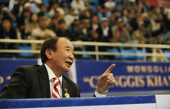 ЭНЭ ӨДӨР АРДЫН БАГШ Ч.НАСАНТОГТОХ БАГШ МЭНДЭЛЖЭЭ