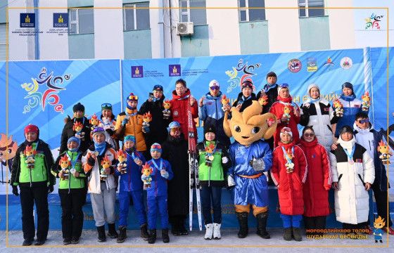 Хүүхдийн спортын наадмын цанын тэших төрлийн аваргууд тодров