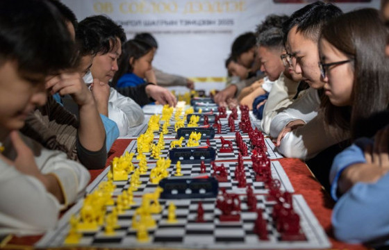 Монгол шатраас гурван улсын шатарчид оюун ухаан сорив