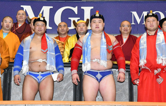  “Дашчойлин” хийдийн нэрэмжит барилдаанд  Н.Амгаланбаатар түрүүлжээ