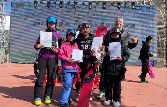 Манай снөүбоардчид олон улсын тэмцээнээс хоёр мөнгө, хоёр хүрэл медаль хүртлээ