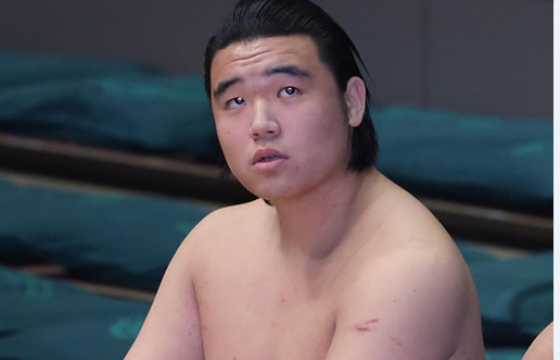 Тэнросэй С.Лувсангомбо анхны барилдаандаа ялалт байгууллаа