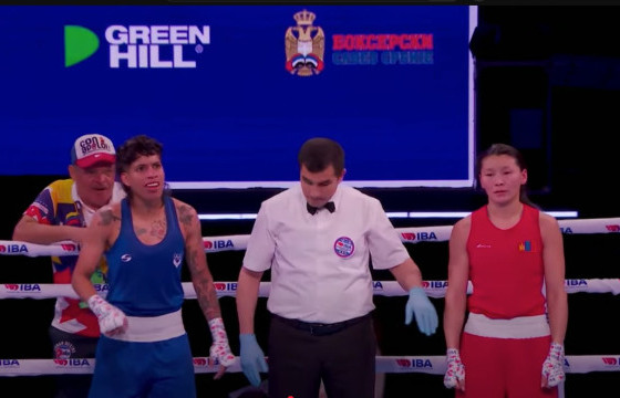 Н.Оюун-Эрдэнэ Венесуэлийн боксчинд ялагдлаа