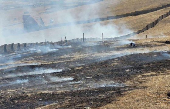 Хашааны шар өвс, хог хаягдлыг ил задгай шатаахгүй байхыг анхаарууллаа