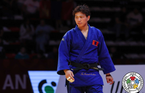 ЭНЭ ӨДӨР ОЛИМПЫН ХҮРЭЛ МЕДАЛЬТ, ДЭЛХИЙН АВАРГА Ц.ЦОГТБААТАР МЭНДЭЛЖЭЭ