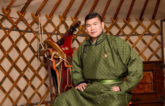 ЭНЭ ӨДӨР ОЛИМПЫН ХҮРЭЛ МЕДАЛЬТ, ДЭЛХИЙН АВАРГА Х.ЦАГААНБААТАР МЭНДЭЛЖЭЭ