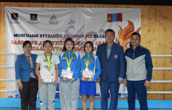 Хүүхдийн наадмын боксын Баянзүрх дүүргийн аваргууд тодорлоо