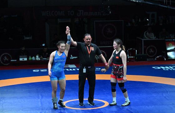 Э.ДЭЛГЭРМАА  АЗИЙН АВАРГЫН ХҮРЭЛ МЕДАЛИЙН ЭЗЭН БОЛОВ