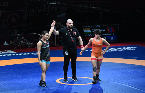 Б.ОТГОНТУЯА ТИВИЙН АВАРГААС АНХНЫ МЕДАЛИА ХҮРТЛЭЭ