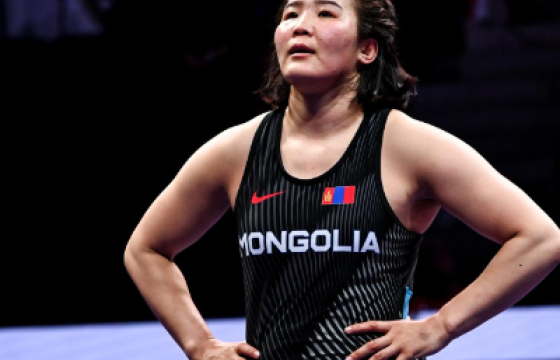 ЭНЭ ӨДӨР ДЭЛХИЙН АВАРГЫН МӨНГӨН МЕДАЛЬТ Э.ДАВААНАСАН МЭНДЭЛЖЭЭ