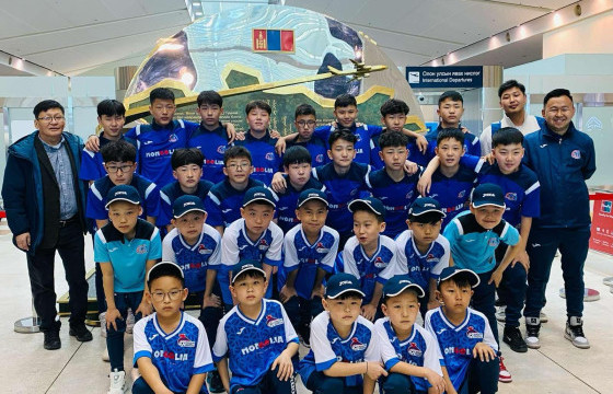 Монголын өсвөрийн хөл бөмбөгчид дэлхийн түвшний багуудтай өрсөлдөнө