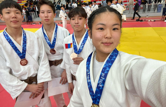 “Гүрү Дожо” дэвжээ хотын аваргаас нэг алт, гурван хүрэл медаль хүртлээ