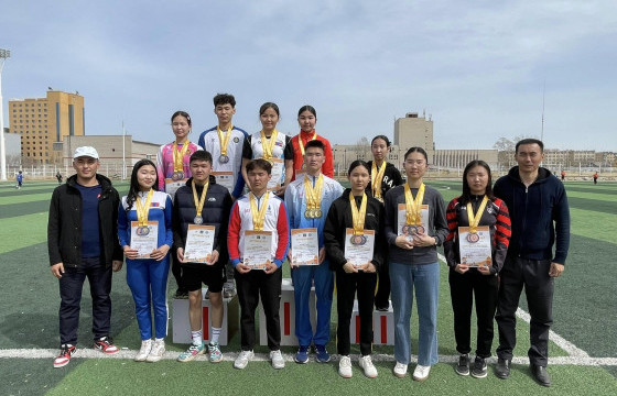 Хүүхдийн спортын наадмын хөнгөн атлетикийн тэмцээн өндөрлөв