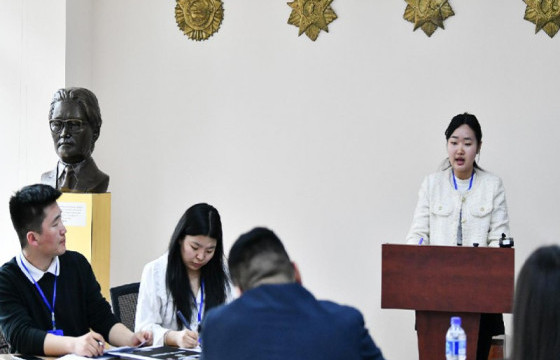 “Гамшгийн эрсдэлийг бууруулахад талуудын оролцоо” сэдэвт парламентын мэтгэлцээнд 116 оюутан өрсөлдөж байна