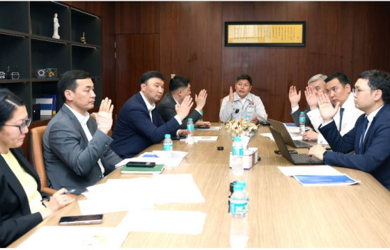 Ж.Хатанбаатар нарыг менежментийн гэрээгээр ажиллуулах 73 дугаар тогтоолыг хүчингүй болгов