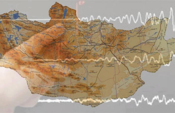Өмнөговь аймгийн Баяндалай суманд газар хөдөлжээ