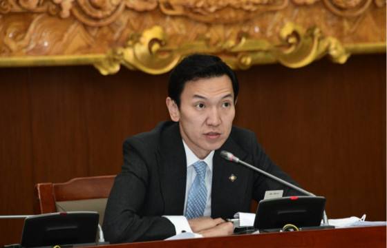 Н.УЧРАЛ: Хангайн бүсийн хөгжлийг эрчимжүүлэх чиглэлээр тогтоолын төсөл баталсан