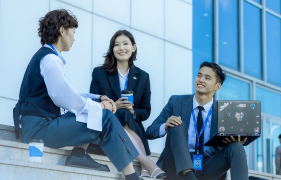 ЗӨГИЙН ҮҮР ХӨТӨЛБӨРИЙН ХҮРЭЭНД ХХБ-НЫ МЭРГЭЖИЛТНИЙ   ДУНДАЖ ЦАЛИН 1000$ ХҮРСЭН