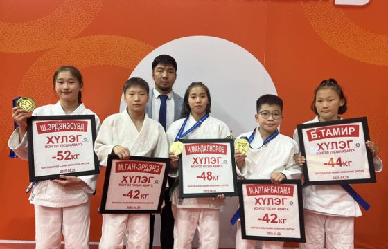 “Хүлэг” дэвжээнийхэн жүдогийн улсын аваргаас эхний өдөр 5 алт, 1 мөнгө, 3 хүрэл медаль хүртэв