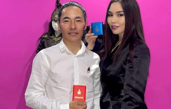 Д.Цэендаш: Хонконгийн тулааны мастерууд  Жет Ли, Донни Йентэй хамтарсан бэлтгэл хийж байлаа