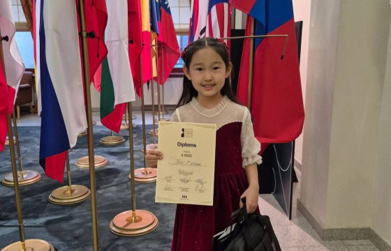 Б.Мишээл морин хийл хөгжмийн олон уралдааны дэд байрт шалгарлаа