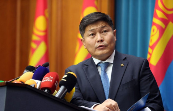 Хотын дарга Х.Нямбаатарт хууль тогтоомж, шүүхийн шийдвэр “багадаж” байна