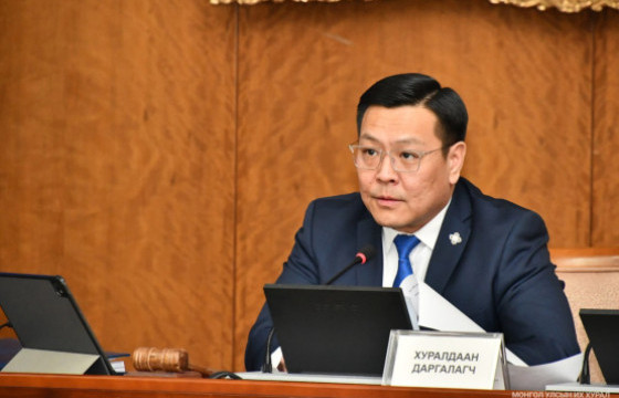Б.БАЯРБААТАР: Намын Бага хурлаар намын даргын хариуцлагын асуудлыг ярих дүрэм байхгүй