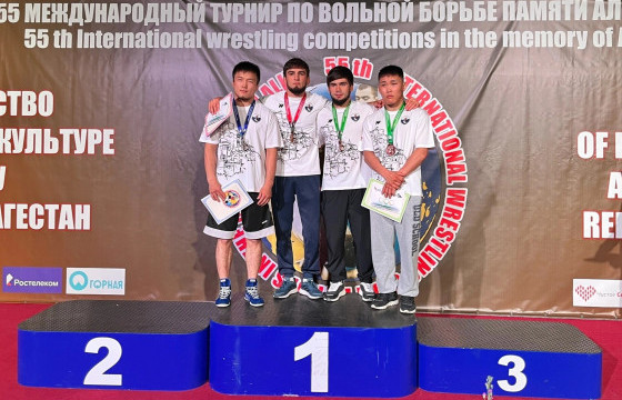 Чөлөөт бөхийн Али Алиева нэрэмжит тэмцээний аваргууд тодорлоо