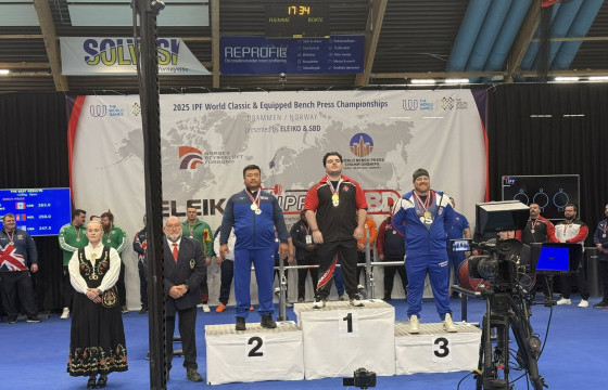 Э.Содномпилжээ дэлхийн аваргаас мөнгөн медаль хүртлээ